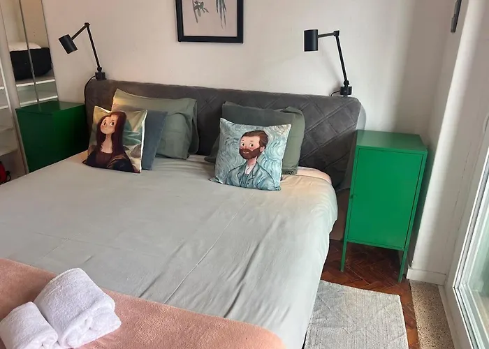 River & Ocean View * 波尔图